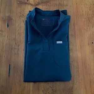 Figs Kitale Maternity Scrub Top - Dark Harbor